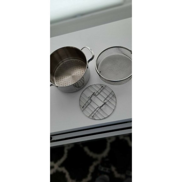 Cooking club of america Stainless Steel Steamer Pot with mesh basket and rack. - Picture 4 of 5